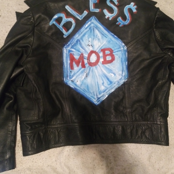 Leather coat and pants - Picture 3 of 8